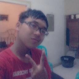 Josephsevenfol2's profile picture. I'm good people not arrogant and friendly :)
SMKTIP is my school and moslem is a my religion :)