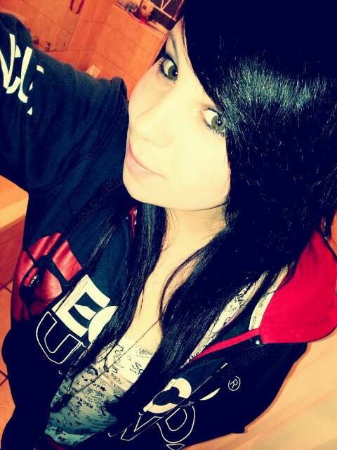 NickziRawrs's profile picture. They say that I can't last a day in the real world.. I say you wouldn't survive one night in mine..