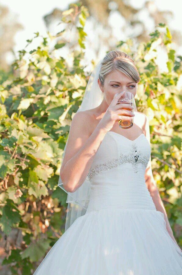 math teacher and twilight junkie who loves wine beer and wine but is giving it up for the next 9 months ;)