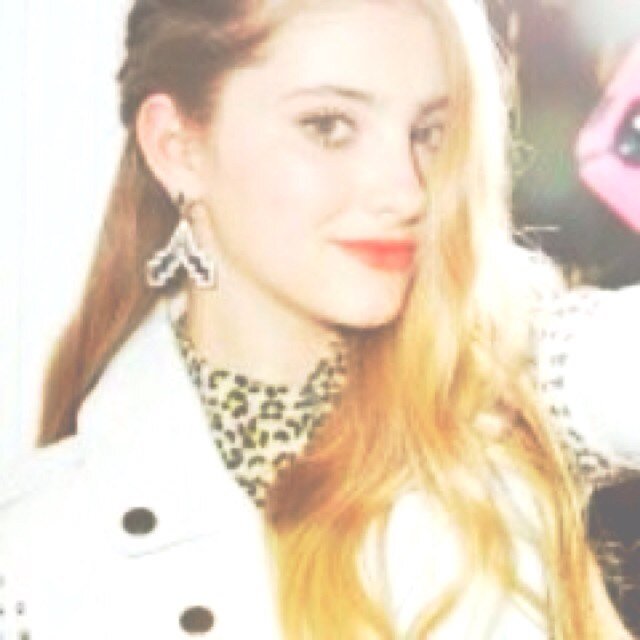[ just a role-play account of @willowshields ] i'm first bot.