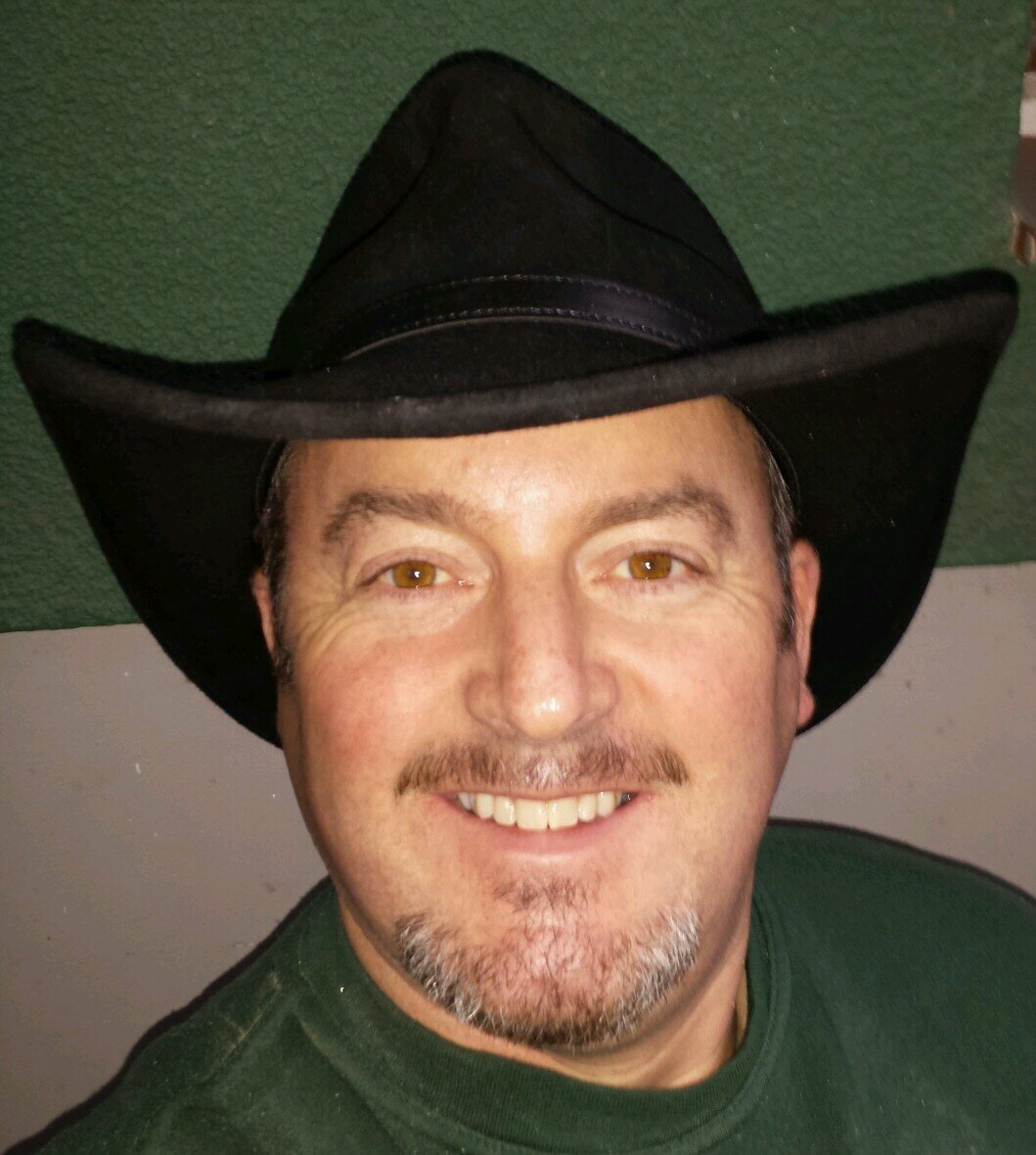 Equity Actor, loves Pink Panther, admires Peter Sellers, John Wayne, my altar ego is inspector Clousou loves films tv etc