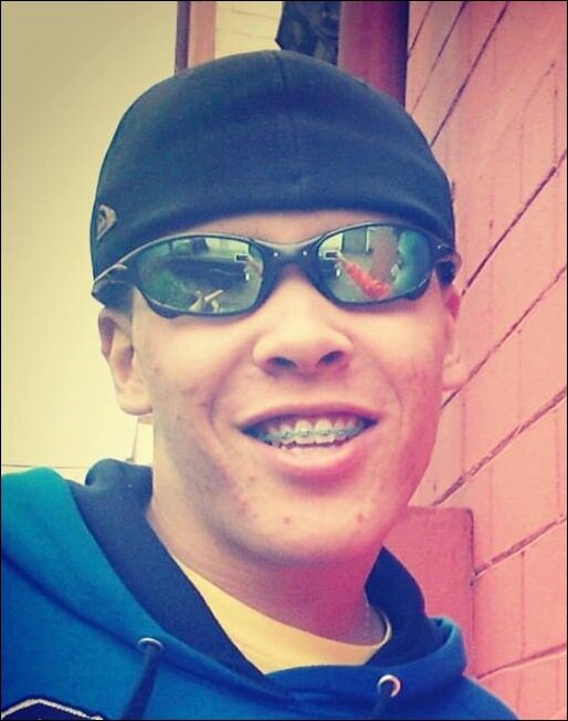 nós leva a vida no sorriso mesmo passando sufoco (8*