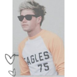 Yeah,erm follow @FluffyassHoran bc I gave you a free follow yeah,stay gucci y'all