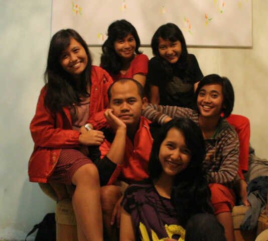 direction of friendship☺ @Marhadi11 @DyahCici @DianPertiwi_ @LarrasTaqwilla @razaliamanoni @Lautpadi 'Salam Persahabatan'
