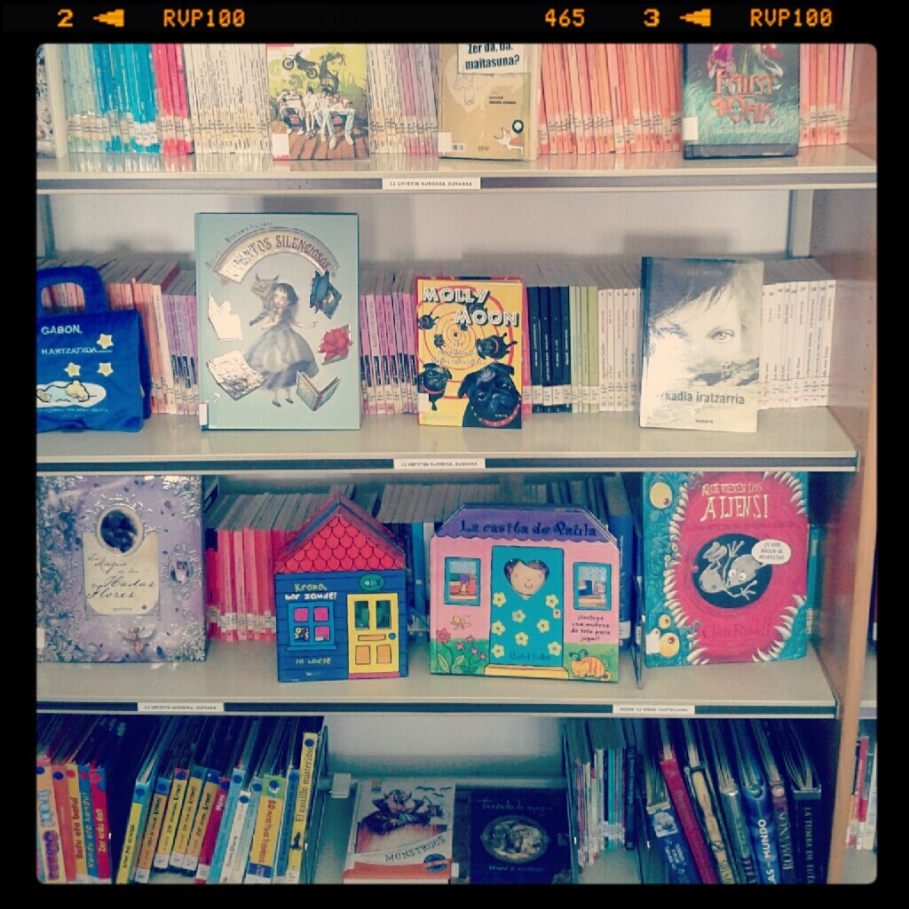 azlibu's profile picture. Gallarta eta Las Carreraseko Liburutegiak // Bibliotecas de Gallarta y Las Carreras