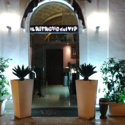 Il Ritrovo Dei Vip Ilritrovodeivip Twitter