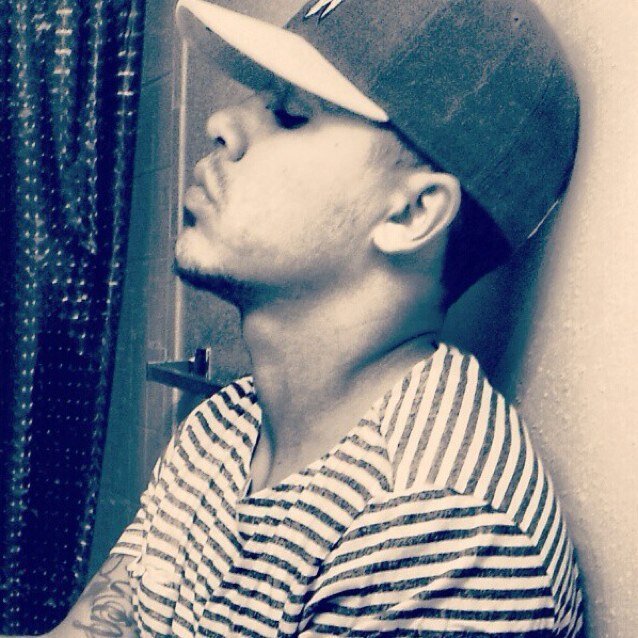 Vonny___'s profile picture. Get to know me, u wont regret it ;)