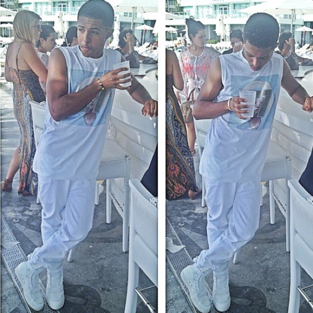 Jetsetter Unexpected Arrival In stores. @Diggy_simmons FAN PAGE ONLY Enjoy the tweets & quotes http://t.co/4HraHLcTM8 Check it Out