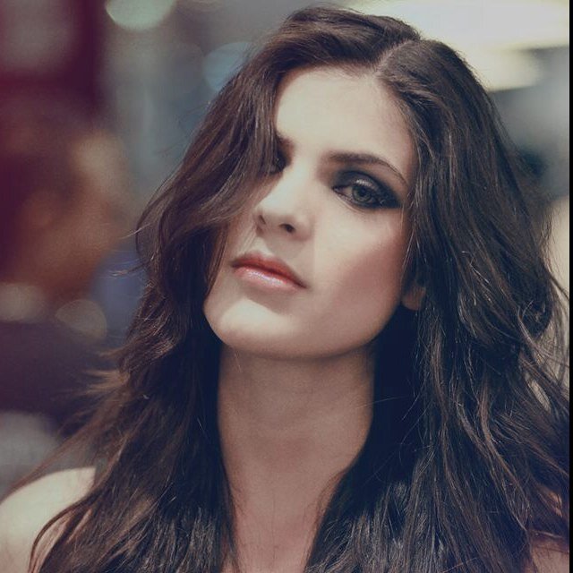 AlejandraUribc's profile picture. No me sigan porque estoy perdida.