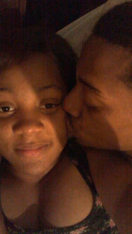 Yuu Dont Need Too Knoe Nun Bout Meee :)