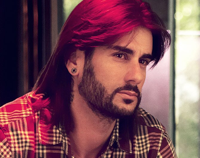 Síguenos y descubrirás todo sobre el gran artista Melendi.
Je suis un amoureux de la langue française.Un lugar llamado Mundo.