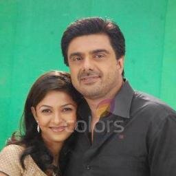 We are eangerly waiting for Serial Parichay with Season 2 and with SameerSoni & KeertiNagpure   in ColorsTV  #WEWANTPARICHAYSEASON 2