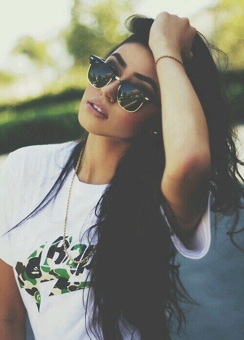Hey! ♥ Welkom op ons account! Volg ons voor de leukste foto's van fashion in je TL. ♥