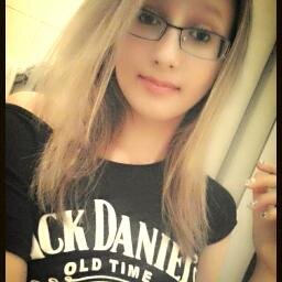 a vida me encinou a nunca desistir , nem ganhar , nem perder mais procurar evoluir ♪