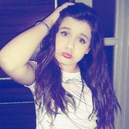 BENİM SEVDİKLERİMİ SEVİYOSUN YA HANİ. SEVME. ONLAR BENİM. BİRİLERİ VAAAAAAR :******
