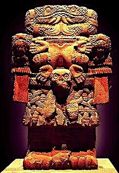 Madre de la Vida y la Muerte, la de la falda de serpientes, mujer y amante de México.