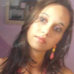 Uma pessoa de bem com a vida, amiga, que busca ajudar o próximo... DETERMINADA, E PERSISTENTE....