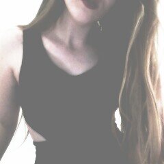 Ne me follow pas moi va follow @Nialltooth ou je t'unfollow !