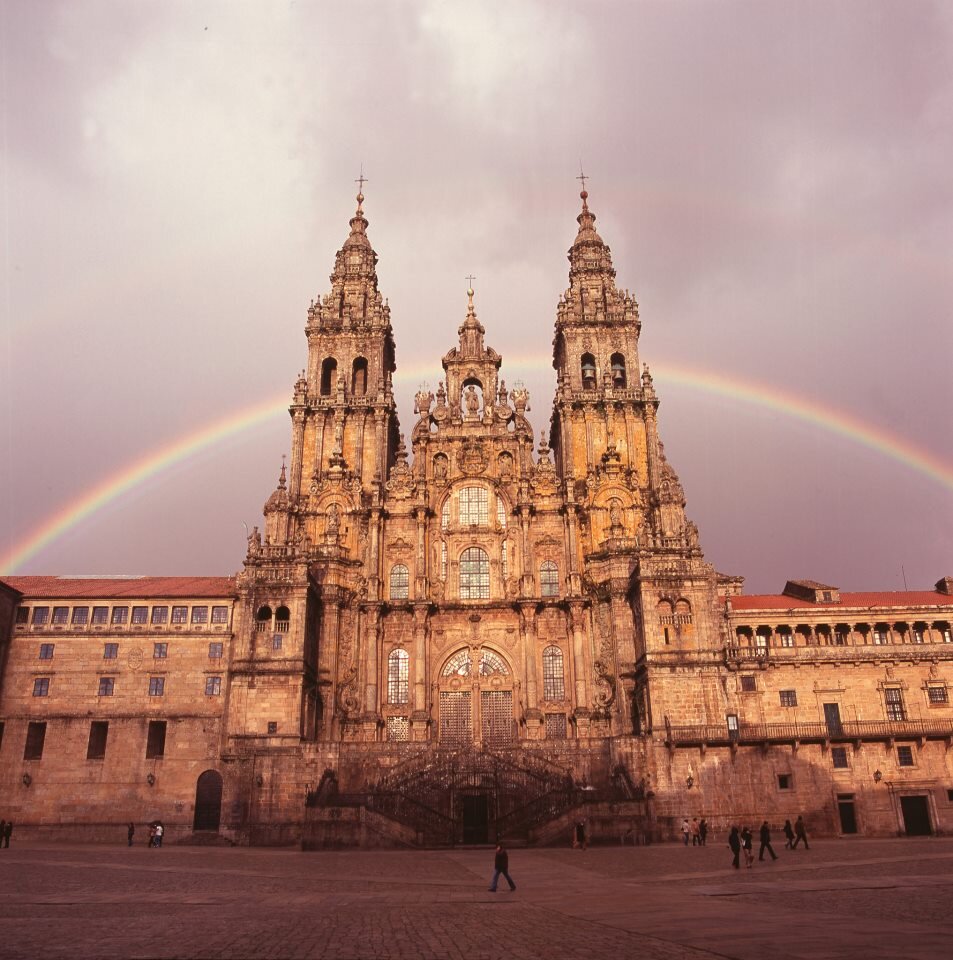 Somos pasos que llegan en el corazon, caminos que se hacen vida.