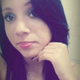 Sou dessas que não tem criatividade pra escrever uma bio. Quer me conhecer melhor? Segue, sigo todos de volta: @FaniFernandes
Adiciona: http://t.co/2Oy8iV9gsr