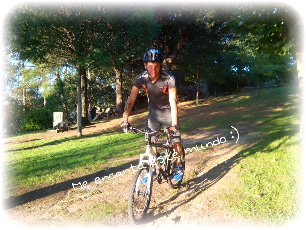 Me gusta hacer ciclismo porque es una liberacion increible en mi. Unicamente ella save como hacerme feliz :$ 28-11-2013