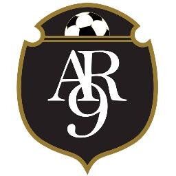 Local de indumentaria deportiva exclusiva - Esfampados oficiales en el acto