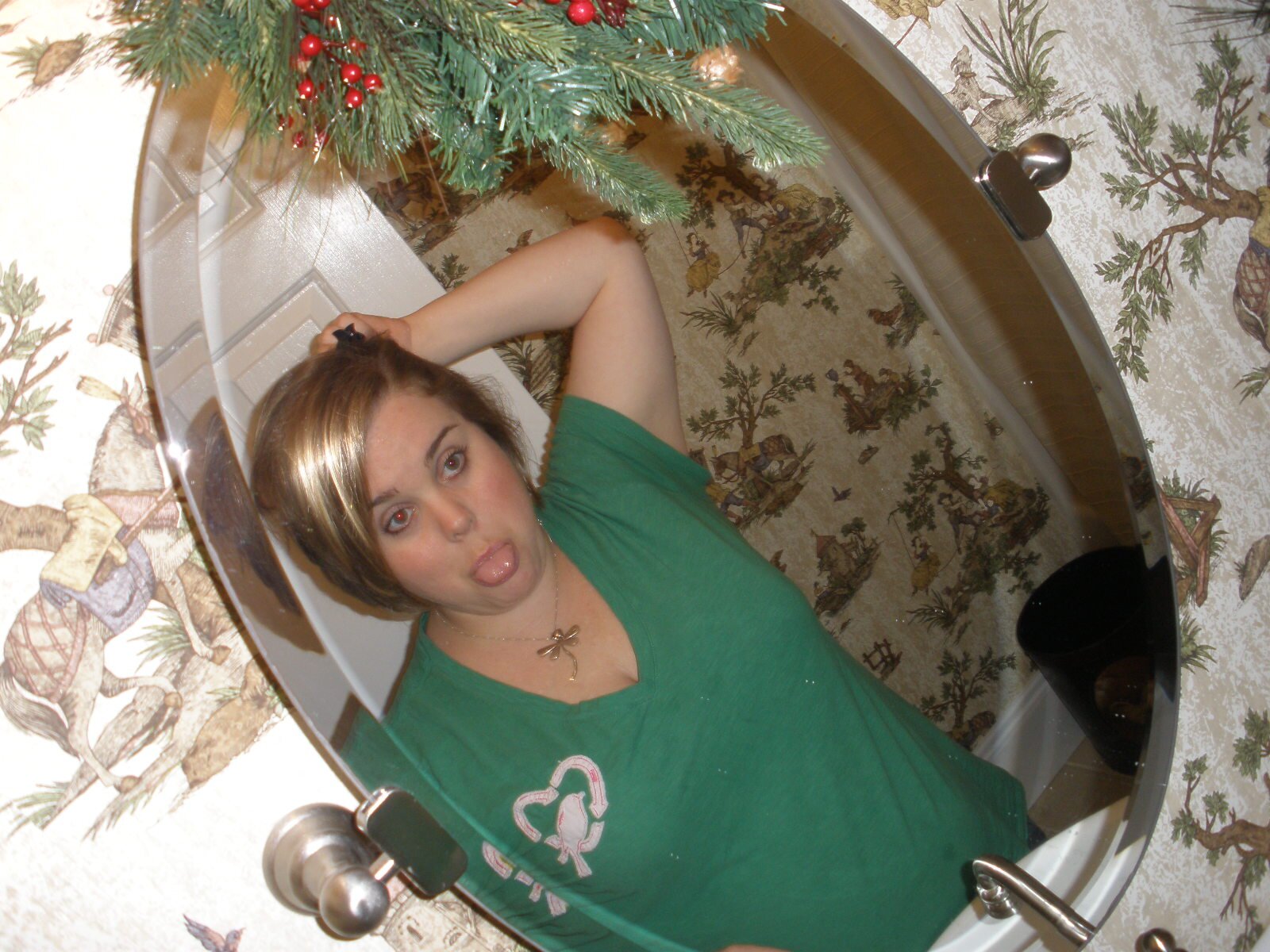 Ultrasound tech, Disney fanatic, pop culture extraordinaire.