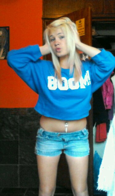 Like Pαrtying♡Crazy αnd Wεird:DWill f0llow wh0ever foll0ws:)28320D6C*