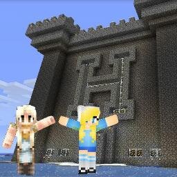 Compañeras de piso, vivimos juntas en Hibernalia, el lema de nuestra casa es ''un Snorlax siempre se echa sus siestas''. Minecraft tiembla, RETARD IS COMING!
