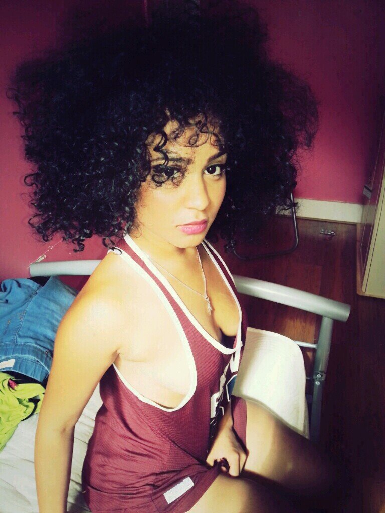 Instergram- rosechoice_
Old twitter - Goldchyna_ got suspended