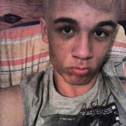 Ah que bom seria se o fb voltasse ♪