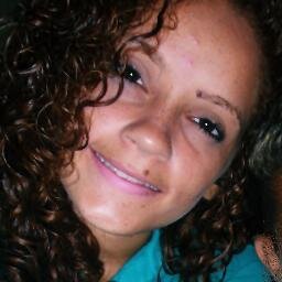 ' -Eu sou feliz do meu jeito, não importa o que os outros pensam ou digam!/sigam-me