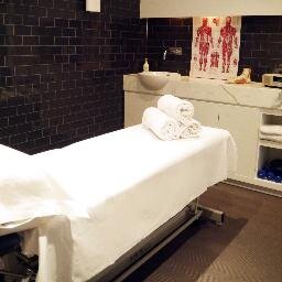 Expert Sports Physio's in 2 Sydney City locations . Servicing all sports and workplace injuries + Pilates/Exercise Rehab.