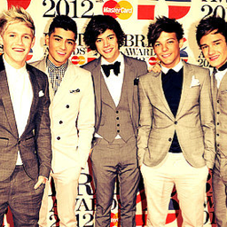one direction and justin bieber saved my life 3 wish they would follow so i can thank them