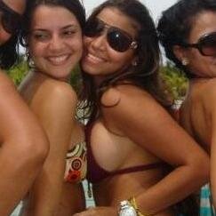 Plaaaaayaaaa, osea la amoooo!!! Viva el amor! Girls wanna have fun so lets do it... Católica, Estudiante, liberal.