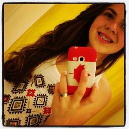 13 anos,Libriana, Skatista,apaixonada, Fútil, Engraçada, chata,irritante.. enfim essa sou eu... Para me conhecer melhor Segue aêw @Skt_cateze