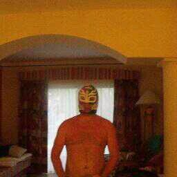 simmoon1's profile picture. 