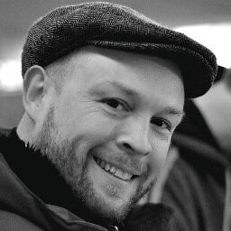 Creative director & film director. Annoyingly curious. Dad. Guitarist. Skater. Foodie.