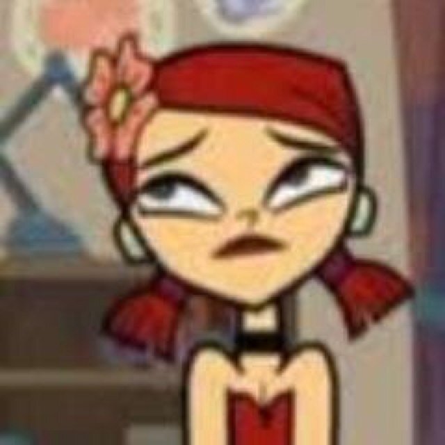 Hi I'm Zoey! I Was On Total Drama! Now I'm On Twitter! Oh, I Hope They'll Like Me Tho, Is This Flower Too Big? Am I Trying To Hard? You Like Me Right?!