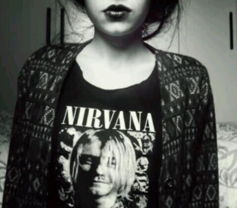 DoubleCrossed4's profile picture. She wants to go home, but nobody's home. It's where she lies broken inside...