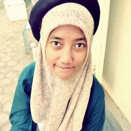 Dini_Zakiyatul's profile picture. Simple person || IG : dini_zakiyatul
