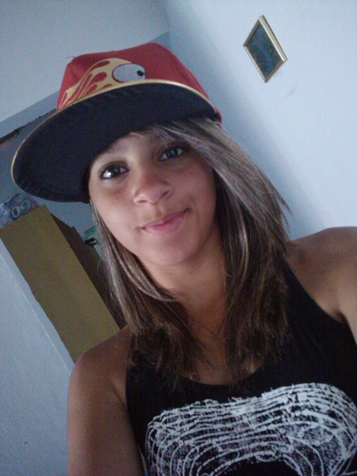 Amo vollei, futebol, video game, sk8 , Zoa's com amigos,  redes sociais etc ... !