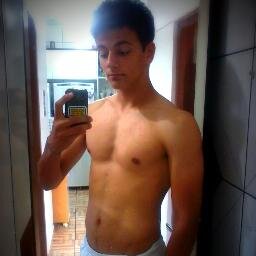 Se você se importar com o que as pessoas pensam você não vai chegar a lugar nenhum. Foda-se oq elas pensam - Zyzz