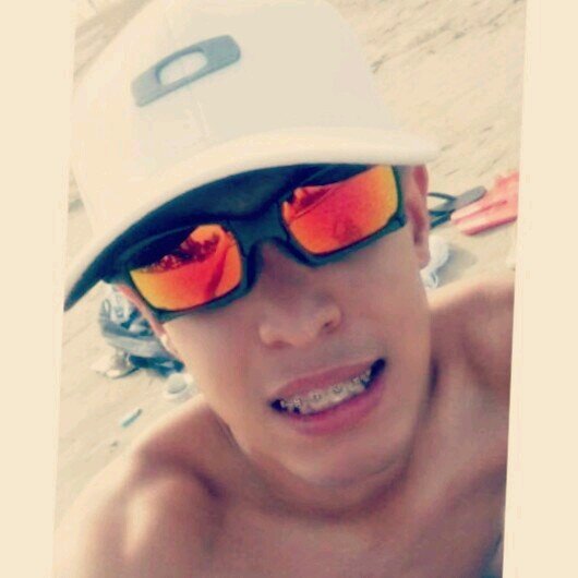 ; Mas, se eu lhe disser quem sou, 
você pode não gostar de quem sou, 
e isso é tudo o que tenho. !    :p