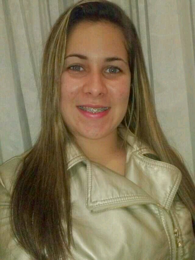 Ser feliz é deixar de ser vítima dos problemas e se tornar um autor da própria história.!!! =)