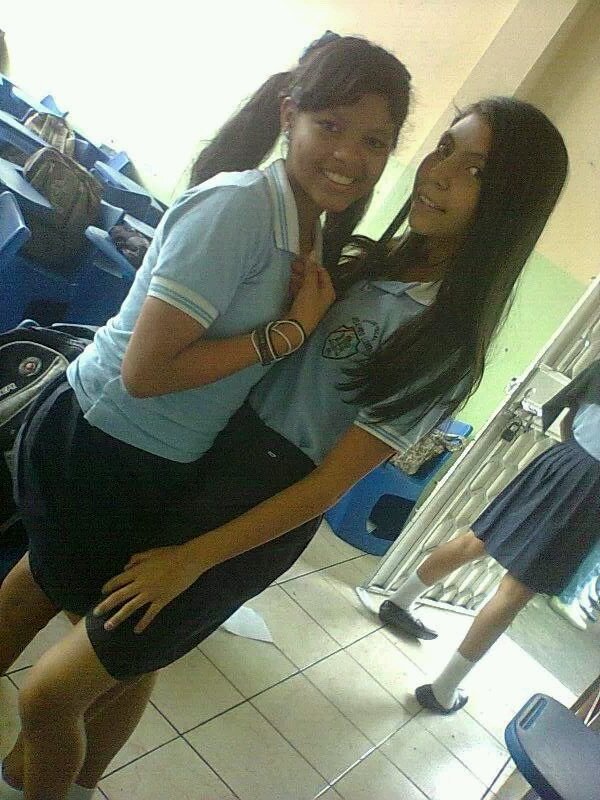 mi debilidad es k me digan cosas al oido