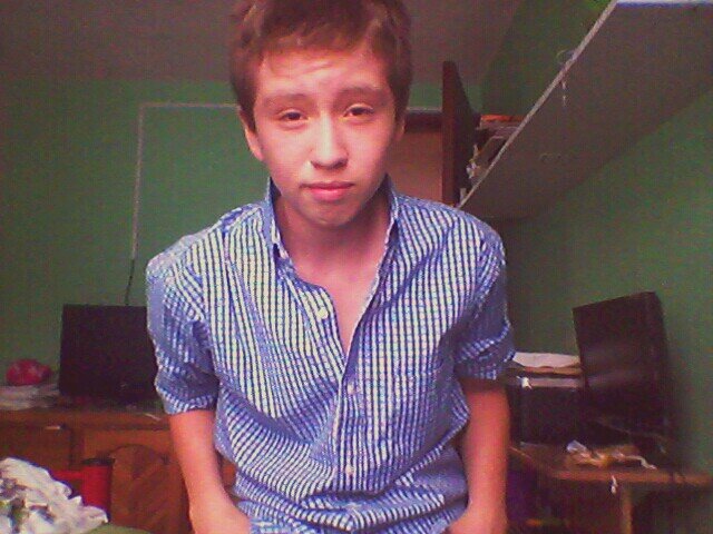 chiki_lalo's profile picture. Holuu \._.\ Me llamo Eduardo :3 Soy directioner de corazon (me vale lo que pienses t(._.t) 
Me encanta tocar guitarra (^.^)