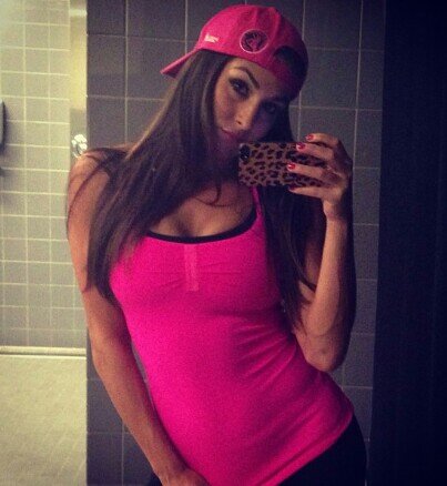 EndearingBella's profile picture. I love a pair of sexy heels with jeans, a nice jacket, or a little dress. [RP]