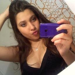 SOU UMA PESSOA QUE ADORA SAIR E SE DIVERTIR COM OS AMIGOS.I LOVE YOU MY BEST FRIENDS.SEM VCS EU Ñ SOU NADA.