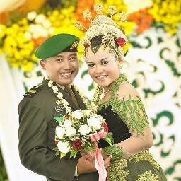 FOTO WEDDING & PREWEDDING . Phone & WhatsApp: 0857 0111 1819 . PIN BB: 7d11 8b8a . #Path: fotoceria . #FOLLOW Twitter, Pinterest, LINE, Instagram: @fotoceria